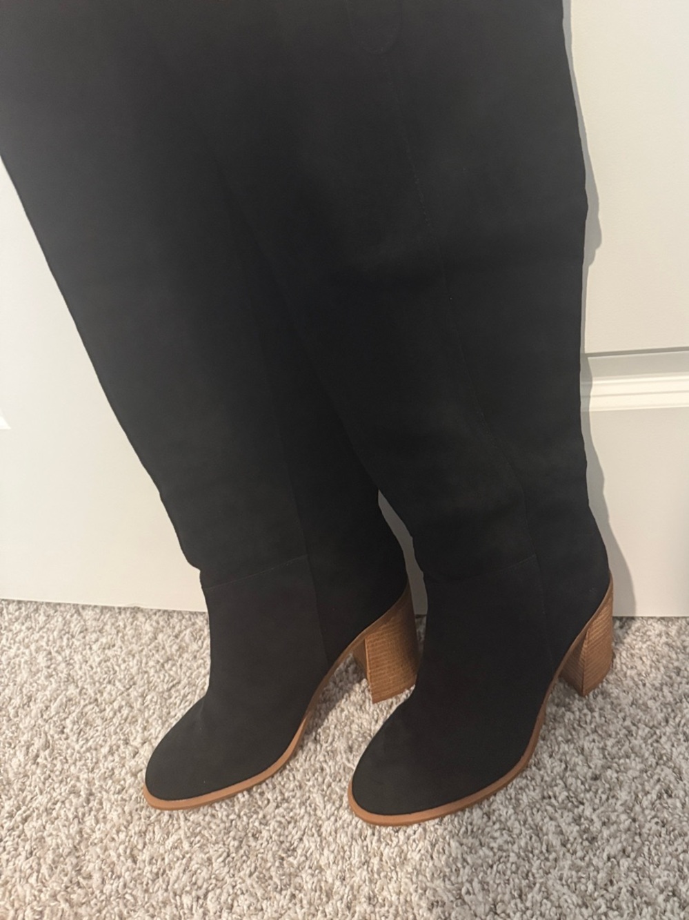 NWT Oasis Society Classic Black Knee-High Suede Boots with Tan Block Heel